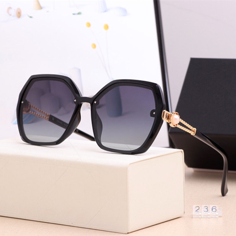 2021 New Luxury Gradient Pearl Sunglasses Women Elegant Vintage Brand Designer Retro Sun Glasses Female Gorgeous Outdoor Mirror Uv4000 Gztv
2021 New Luxury Gradient Pearl Sunglasses Women Elegant Vintage Brand Designer Retro Sun Glasses Female Gorgeous Outdoor Mirror Uv4000 Gztv
