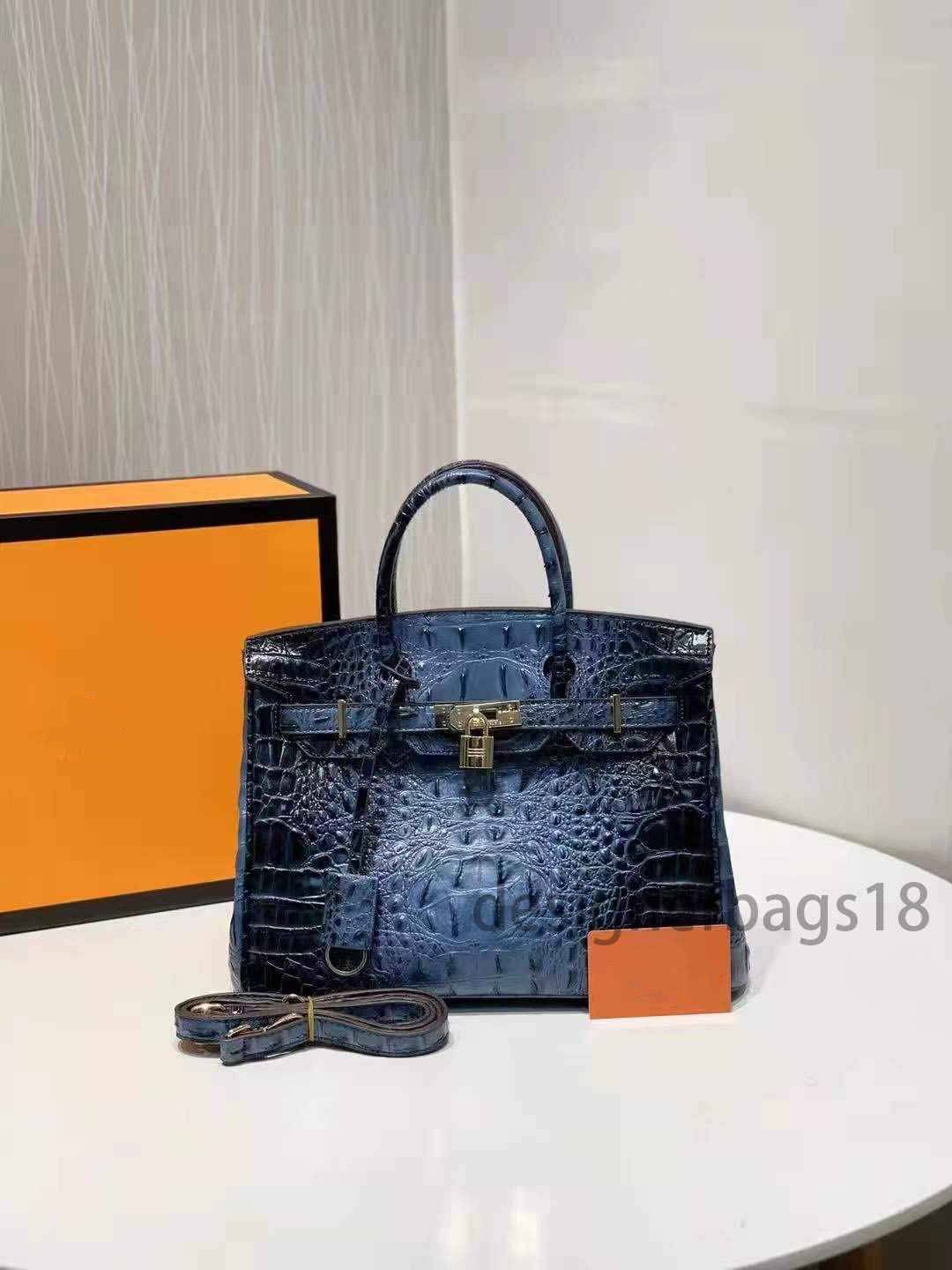 2022 brand designer fashion crocodile pattern platinum bag new large capacity shoulder bag messenger ladies bags womens tote handbags women
2022 brand designer fashion crocodile pattern platinum bag new large capacity shoulder bag messenger ladies bags womens tote handbags women