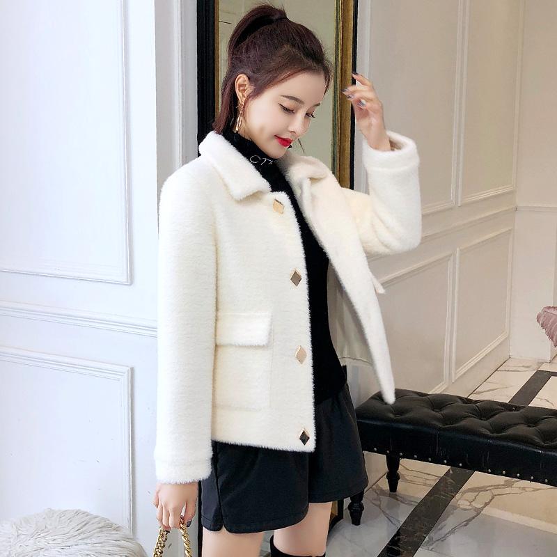 2020 Winter Elegant Mink velvet Woolen Coat Women Warm Soft Thick Fur Jacket Female Plush Overcoat Casual Outerwear, White
2020 Winter Elegant Mink velvet Woolen Coat Women Warm Soft Thick Fur Jacket Female Plush Overcoat Casual Outerwear, White