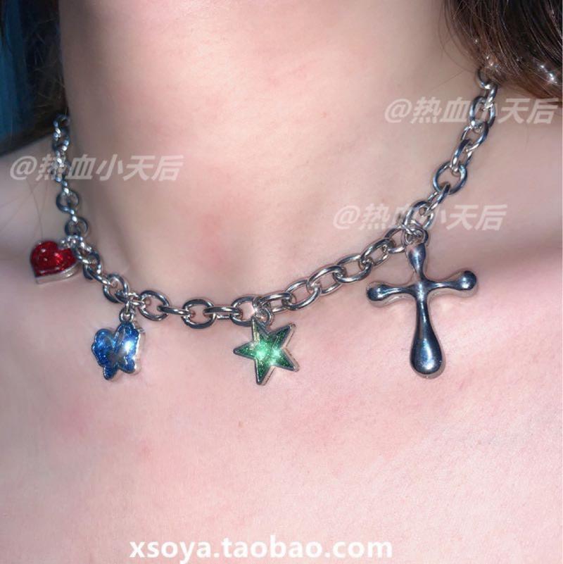 Colored titanium steel butterfly love lion necklace Harajuku Y2K millennial hottie
Colored titanium steel butterfly love lion necklace Harajuku Y2K millennial hottie