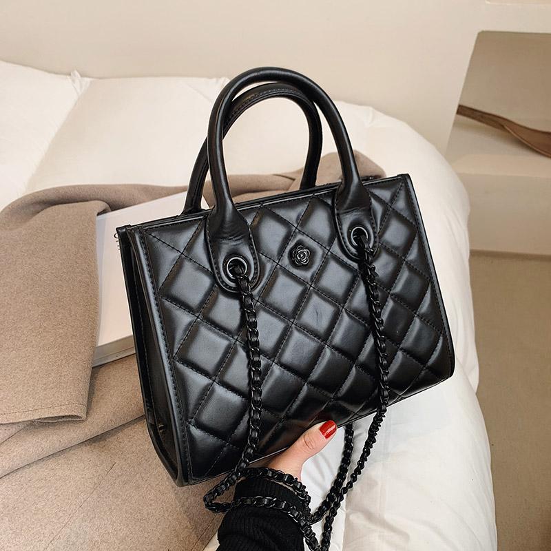 Design Handbags Women Shoulder Crossbody Bags 2021 New Fashion Diamond Lattice Tote Messenger Bags Female Purses, Black
Design Handbags Women Shoulder Crossbody Bags 2021 New Fashion Diamond Lattice Tote Messenger Bags Female Purses, Black