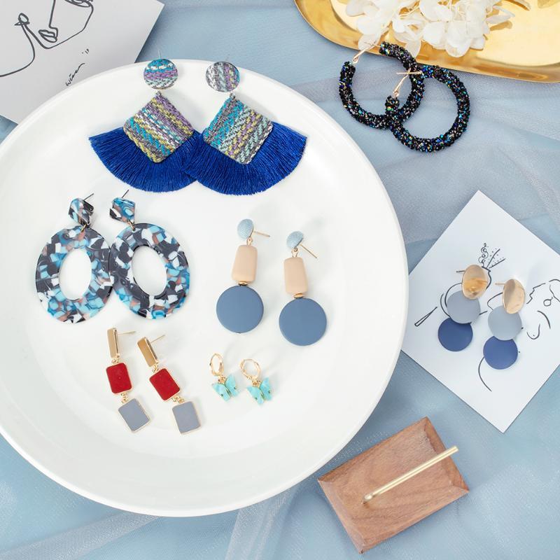 ZWC Fashion Acrylic Big Drop Earrings for Women Vintage Korean Blue Geometry Wood Dangle Earrings 2020 Female Wedding Jewelry1
ZWC Fashion Acrylic Big Drop Earrings for Women Vintage Korean Blue Geometry Wood Dangle Earrings 2020 Female Wedding Jewelry1