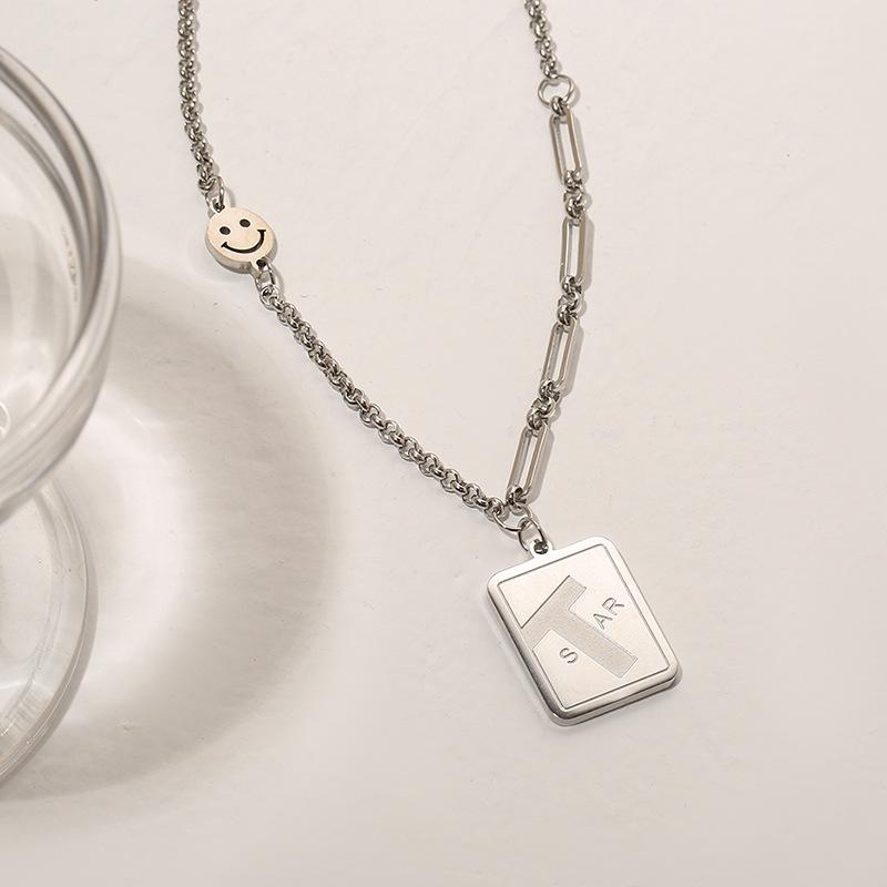 Fashion stainless steel hip hop necklace female simple clavicle chain retro wild jewelry hot sale
Fashion stainless steel hip hop necklace female simple clavicle chain retro wild jewelry hot sale