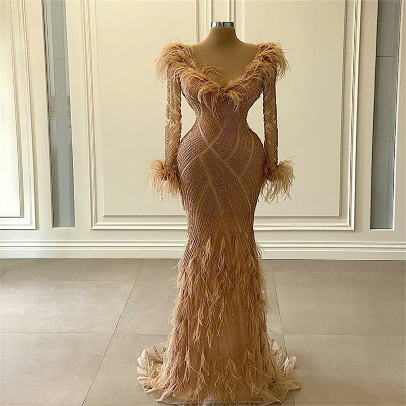 Champagne Mermaid Evening Dresses Luxury Beaded Sequins Feather Ruffles Long Sleeves Sweep Train Formal Party Gowns Bling Bling Prom Dresses