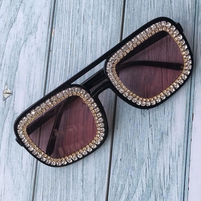 ZAOLIHU Black Frame Pink Lens Women Sunglasses Golden Diamond Female Eyewear Oversized Big Sun Glasses Vintage Gafas de sol
ZAOLIHU Black Frame Pink Lens Women Sunglasses Golden Diamond Female Eyewear Oversized Big Sun Glasses Vintage Gafas de sol