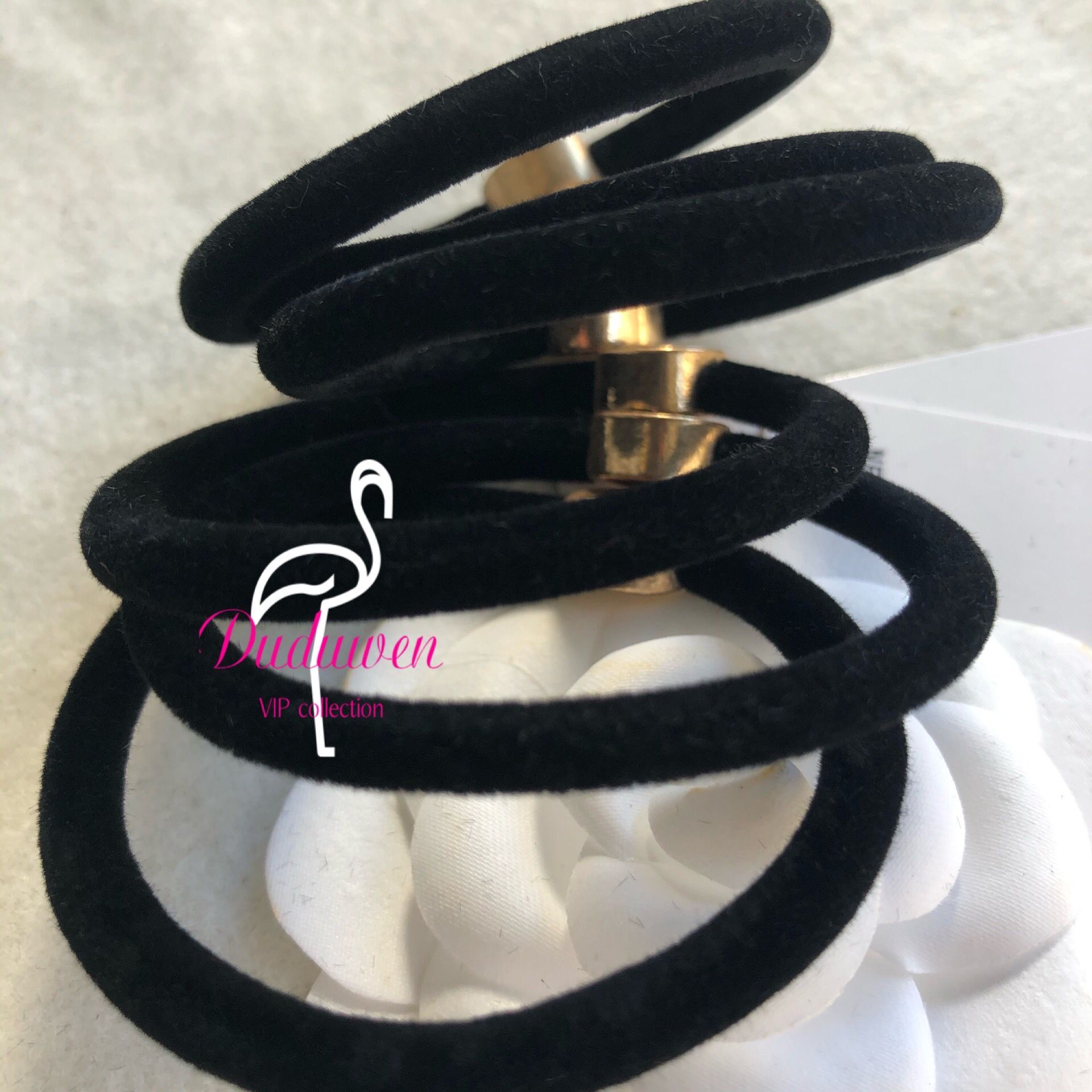 veet meterail round metal engraved 2C elasitc band fashion tie classic hair rope V gift collection accessories use as brace