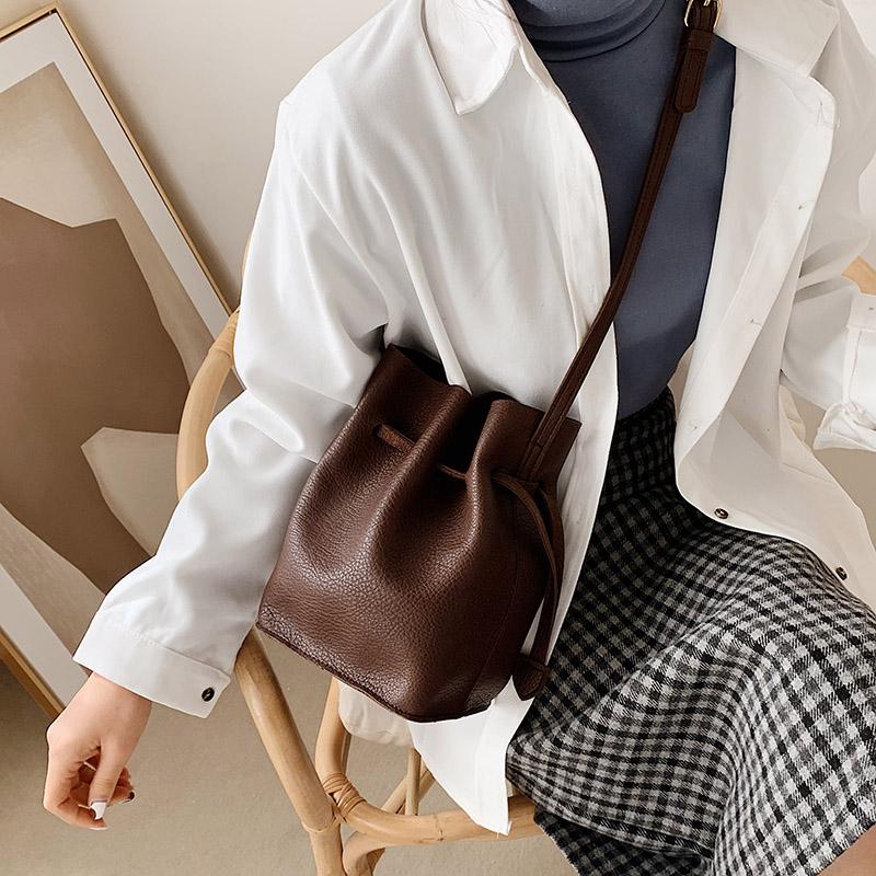 Fuxida Vintage High Quality Soft PU Leather Drawstring Bucket Crossbody Bag for Women Handbag Clutch Women Shoulder Purses Brand, Beige
Fuxida Vintage High Quality Soft PU Leather Drawstring Bucket Crossbody Bag for Women Handbag Clutch Women Shoulder Purses Brand, Beige