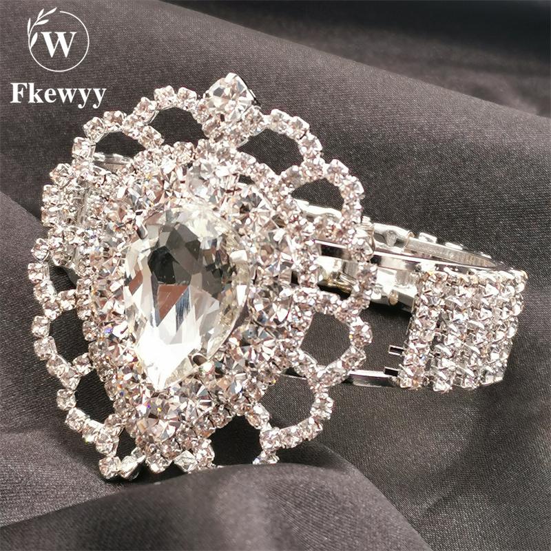 Bangle Fkewyy Luxury Bracelets For Women Punk Accessories Designer Jewelry Geometry Adjustable Bracelet Gem Rhineston
Bangle Fkewyy Luxury Bracelets For Women Punk Accessories Designer Jewelry Geometry Adjustable Bracelet Gem Rhineston