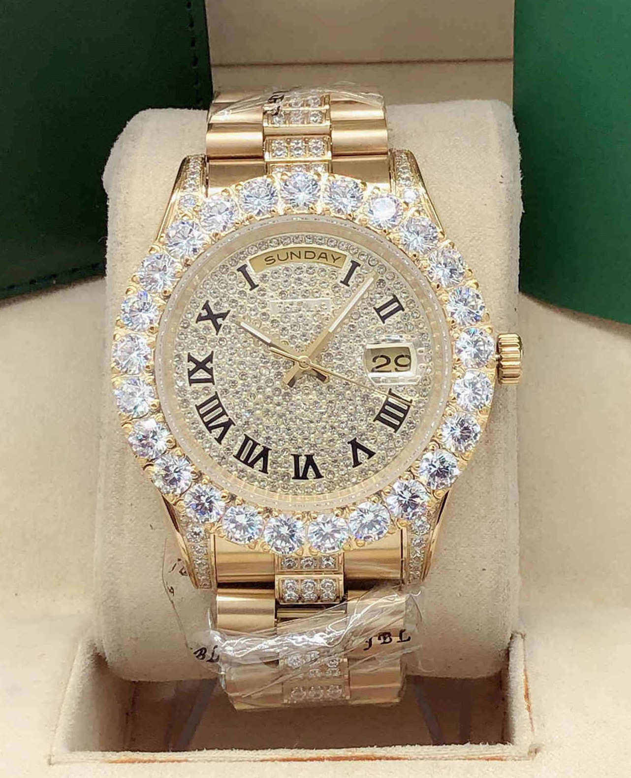 2020 Luxury watch 43 mm diamond inlaid outer ring large drill middle row shell middle row band face watch automatic mechanical watch band di, Black
2020 Luxury watch 43 mm diamond inlaid outer ring large drill middle row shell middle row band face watch automatic mechanical watch band di, Black