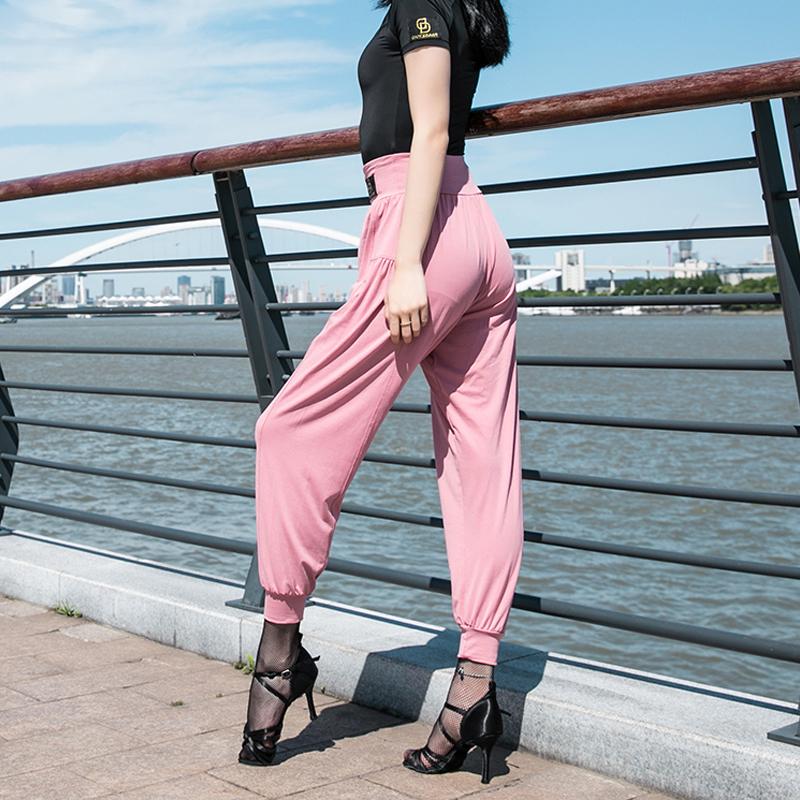 New Latin Dance Dress Women'S Dancing Pants Trainning Clothing Rumba Samba Cha-Cha Practice Pants Latin Dance Trousers BL4504, Cropped pant
New Latin Dance Dress Women'S Dancing Pants Trainning Clothing Rumba Samba Cha-Cha Practice Pants Latin Dance Trousers BL4504, Cropped pant