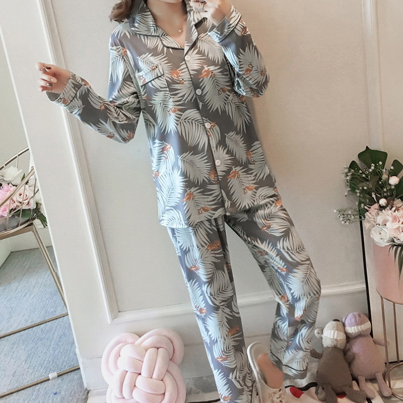 Women Clothes For Autumn Winter Pajamas Sets V-Neck Sleepwear Lovely Rabbit Pijamas Mujer Long Sleeve Cotton Sexy Pyjamas Female 201027