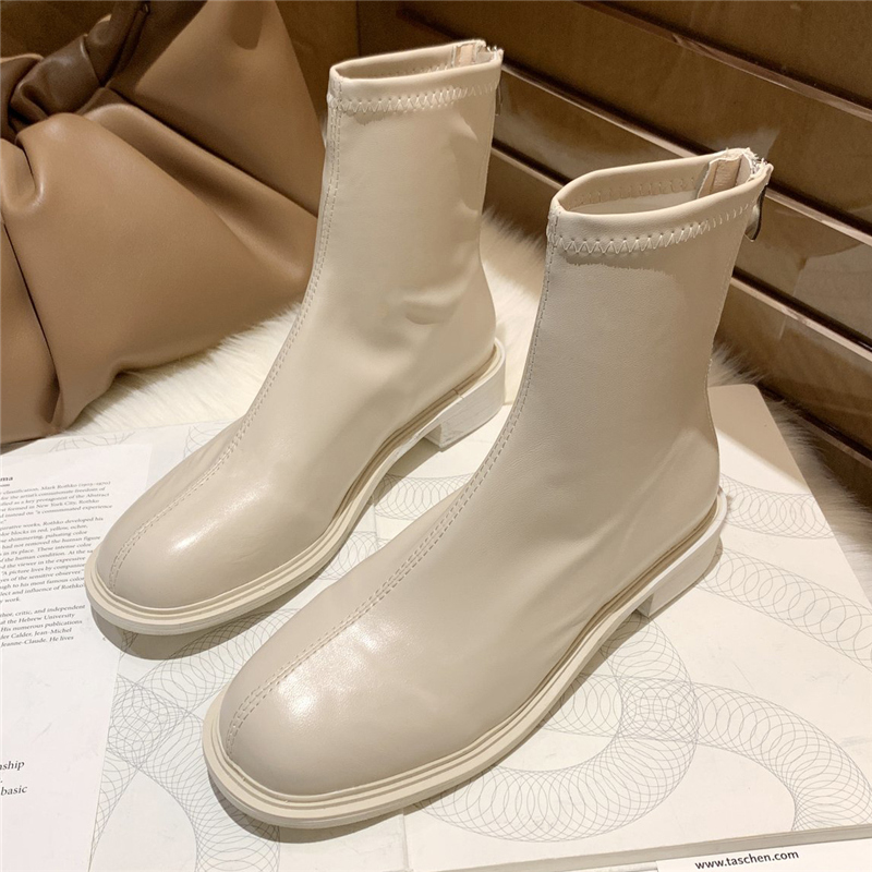 2021 Winter Keep Hot Women's Stuffed Shoes Designer Low Heels High Ankle Foot Soft Leather Boots 650g, Black
2021 Winter Keep Hot Women's Stuffed Shoes Designer Low Heels High Ankle Foot Soft Leather Boots 650g, Black
