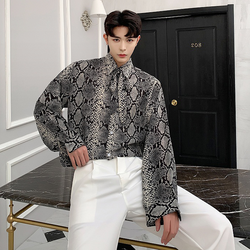 2021 Spring Designer New Decoration Serpentine Bean Loose Bow From Long-glove Alternative Shirt Popular Men's Shirts of . USAX, 12
2021 Spring Designer New Decoration Serpentine Bean Loose Bow From Long-glove Alternative Shirt Popular Men's Shirts of . USAX, 12