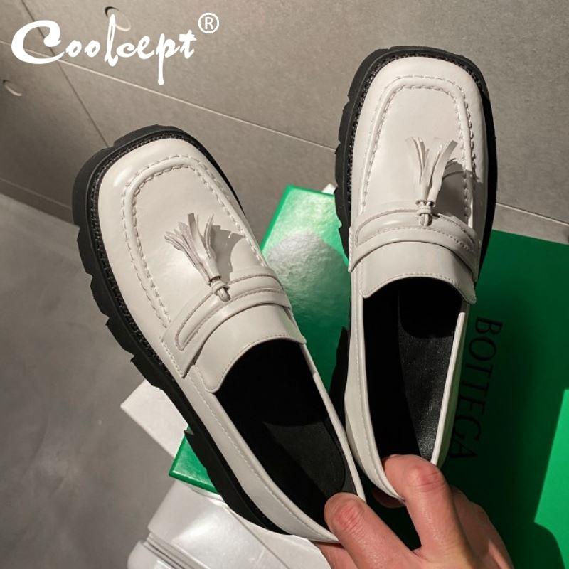 Coolcept Women Pumps Genuine Leather Square Toe Tassels Women Shoes Fashion Classic Shoes Party Footwear Size 34-39, Black
Coolcept Women Pumps Genuine Leather Square Toe Tassels Women Shoes Fashion Classic Shoes Party Footwear Size 34-39, Black