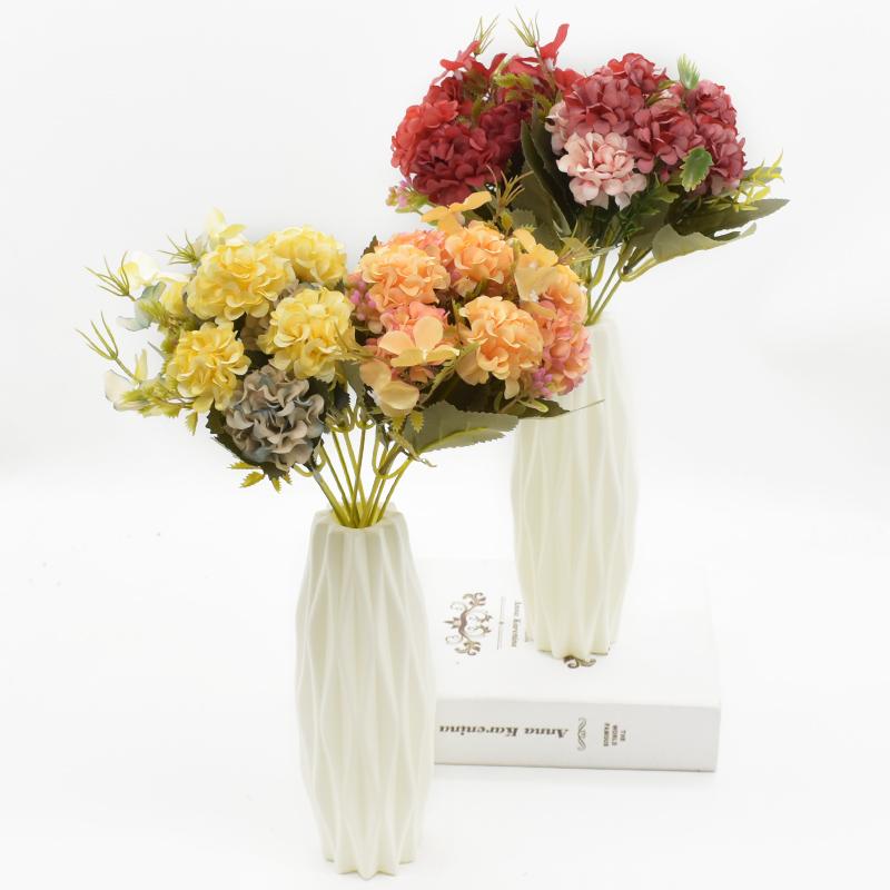 25cm Hydrangea bouquet Home decor Diy Living room decoration flower Bonsai Crafts Photo props Christmas Wedding holiday supplies
25cm Hydrangea bouquet Home decor Diy Living room decoration flower Bonsai Crafts Photo props Christmas Wedding holiday supplies