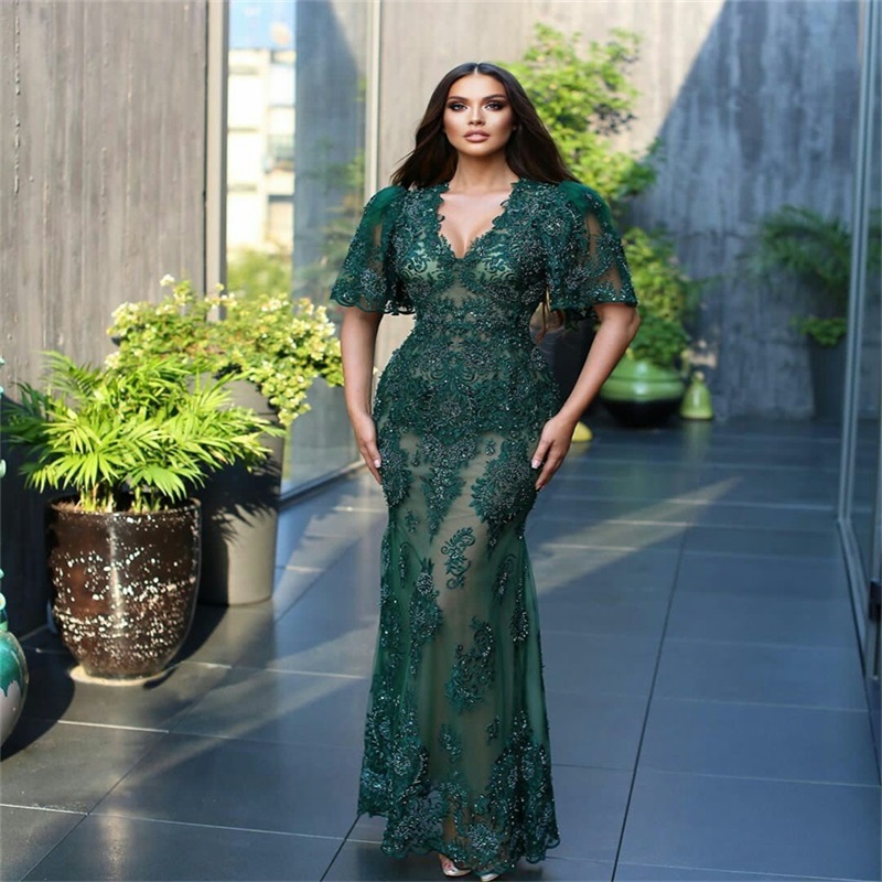Chic Green Prom Dresses V Neck Full Beads Appliqued Lace Elegant Mermaid Evening Dresses Ruched Sweep Train Formal Pageant Dress Custom Made