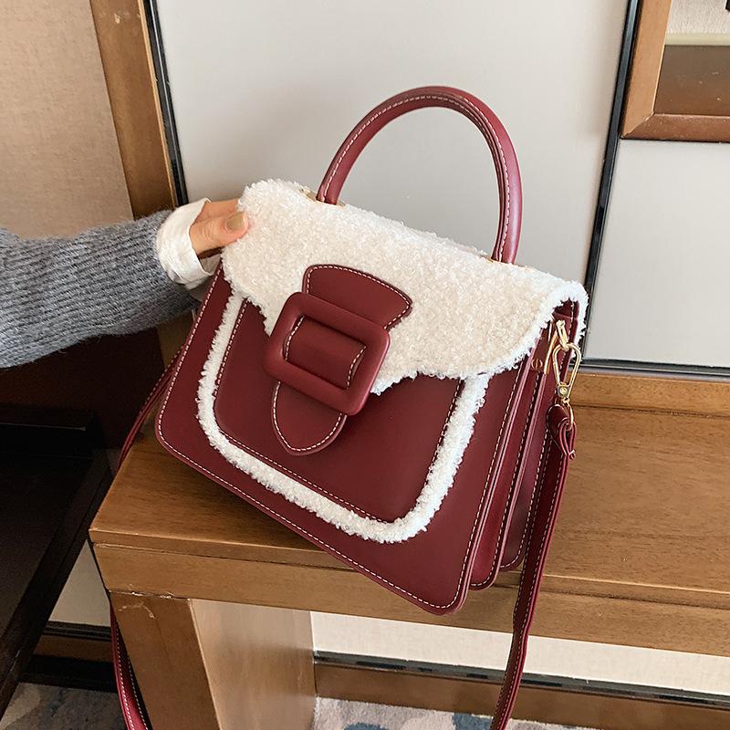 New 2021 Fashion Women Plush Hasp Shoulder Bag Cross Body Bags Vintage Female Purses Travel Messenger Bag Handbags for Girls, Black
New 2021 Fashion Women Plush Hasp Shoulder Bag Cross Body Bags Vintage Female Purses Travel Messenger Bag Handbags for Girls, Black