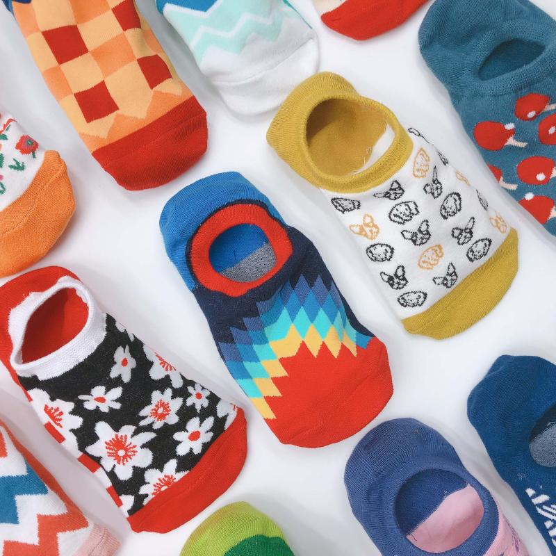 5 pairs women happy British style Leisure short socks Ladies peas shoes socks Non-slip fashion The New arrival cotton
5 pairs women happy British style Leisure short socks Ladies peas shoes socks Non-slip fashion The New arrival cotton