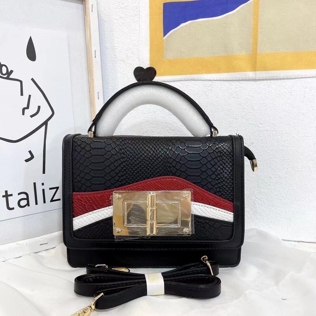 Wholesale factory ladies shoulder bags high-quality shaped leather handbag elegant embossed crocodile fashion handbags exotic contrast leathers crossbody bag
Wholesale factory ladies shoulder bags high-quality shaped leather handbag elegant embossed crocodile fashion handbags exotic contrast leathers crossbody bag