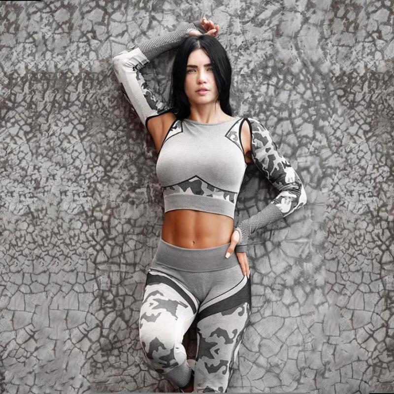CHRLEISURE Camouflage Seamless Yoga Set Women Long-Sleeved Shirt Push Up High Waist Leggings Pants Gym lothing For Women, Yoga set 3
CHRLEISURE Camouflage Seamless Yoga Set Women Long-Sleeved Shirt Push Up High Waist Leggings Pants Gym lothing For Women, Yoga set 3