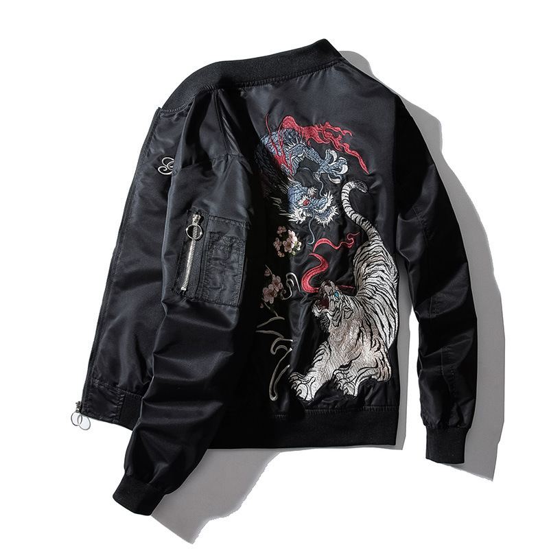 2021 New Male Embroidery Dragon Tiger Winter Hip Hop Japanese Baseball Streetwear Jacket Q06P, Black thin.
2021 New Male Embroidery Dragon Tiger Winter Hip Hop Japanese Baseball Streetwear Jacket Q06P, Black thin.
