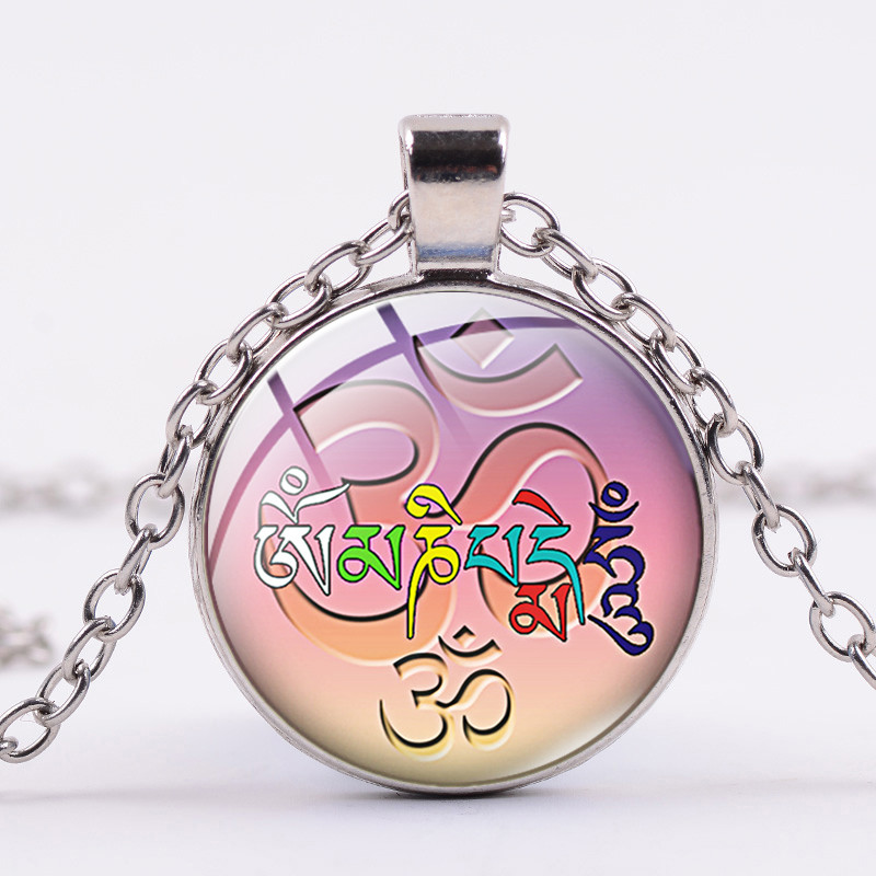Buddhist Mandala Hinduism Silver Plated Necklace Yoga Meditation Symbol Glass Dome Exquisite Pendant Men Women Jewelry
Buddhist Mandala Hinduism Silver Plated Necklace Yoga Meditation Symbol Glass Dome Exquisite Pendant Men Women Jewelry
