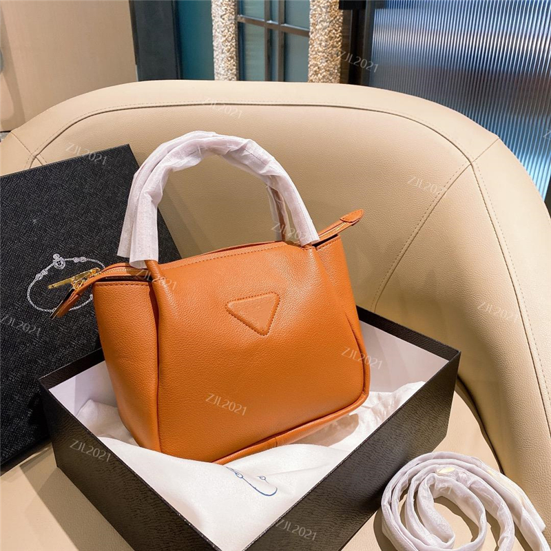 Solid Color Bag Feminine designer handbag luxury Fashion Shoulder Bag Leather Dumpling Bag Designer Bags One-shoulder Handbags Wallet, Box
Solid Color Bag Feminine designer handbag luxury Fashion Shoulder Bag Leather Dumpling Bag Designer Bags One-shoulder Handbags Wallet, Box