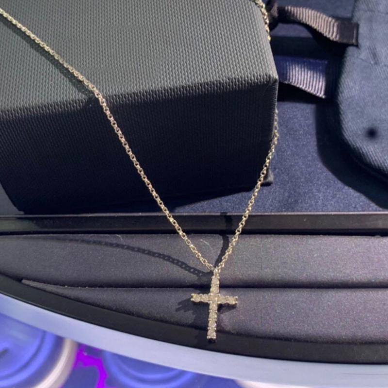 New High Quality Fashion Inlaid Shiny Zircon Women's Micro Zirconia Adjustable Charm Necklace Women Holiday Party Jewelry
New High Quality Fashion Inlaid Shiny Zircon Women's Micro Zirconia Adjustable Charm Necklace Women Holiday Party Jewelry
