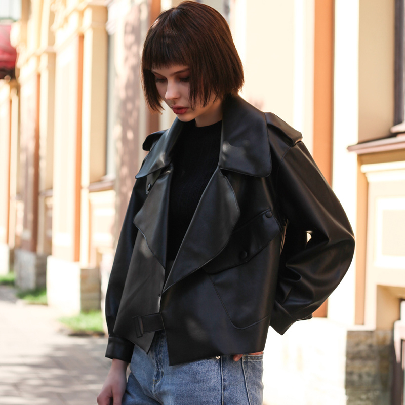 Top Quality Women Faux Leather Jacket Soft Loose Biker Coat Female Short Motorcycle Black White Jacket High Street Leather Coat 201030