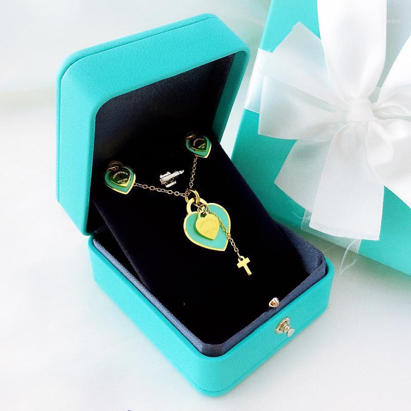Exquisite Forever Love Heart Pendant Necklace Necklace for women Gold Silver Color Wedding Jewelry Christmas Gift1, As pic
Exquisite Forever Love Heart Pendant Necklace Necklace for women Gold Silver Color Wedding Jewelry Christmas Gift1, As pic