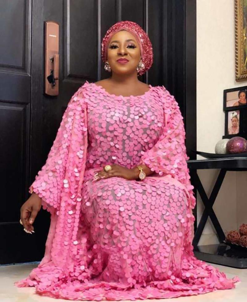 African Dashiki Length 150 cm bust 140cm New style women's Fashion stretch Net cloth sequinssuper loose long dress
African Dashiki Length 150 cm bust 140cm New style women's Fashion stretch Net cloth sequinssuper loose long dress