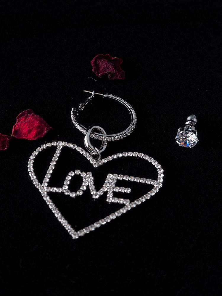 Heart letter Earrings Girls fine crystal Star shiny Hyperbole style Korean Women Drop Earrings Jewelry Valentines Day Gift
Heart letter Earrings Girls fine crystal Star shiny Hyperbole style Korean Women Drop Earrings Jewelry Valentines Day Gift