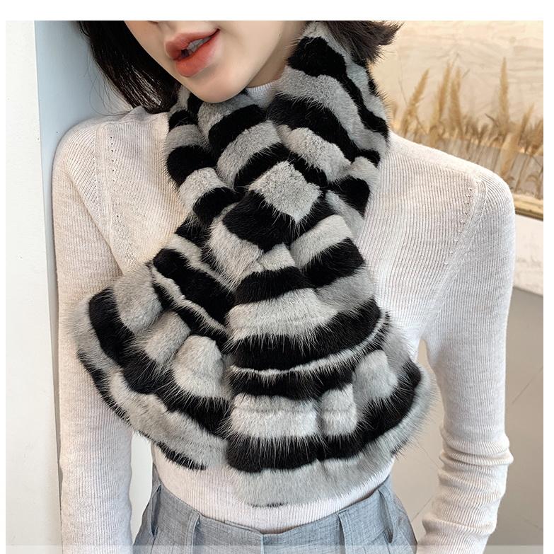 Scarves Genuine Scarf Women's Real Fur Shawl Winter Poncho Wholesale Retail OEM
Scarves Genuine Scarf Women's Real Fur Shawl Winter Poncho Wholesale Retail OEM