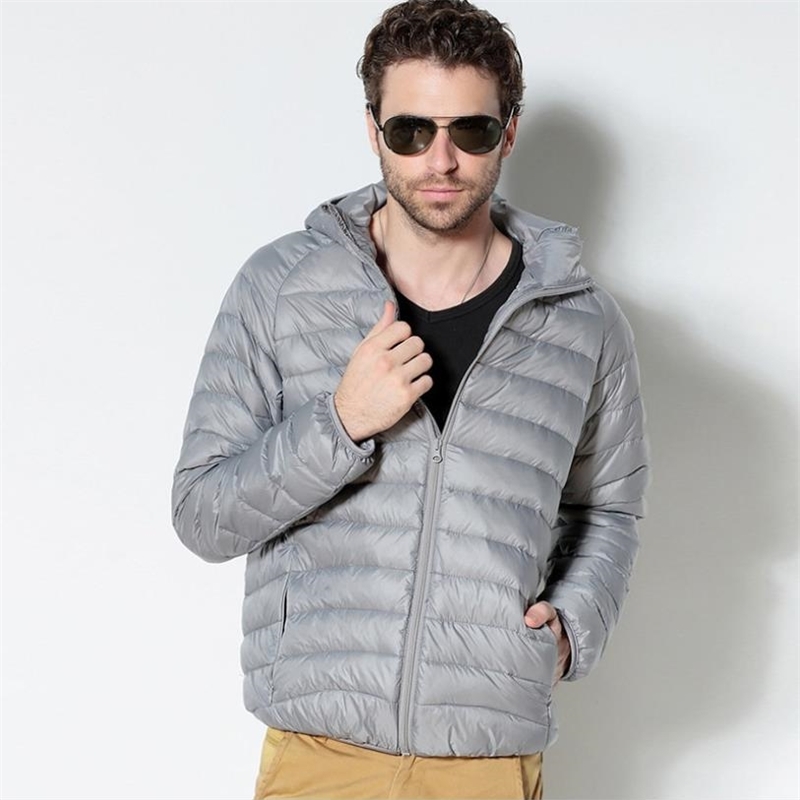 7 color Ultralight Men's Portable Hooded White Duck Down Jacket Windbreaker Feather Parka new Winter Warm Coat Outwear 6XL 201223