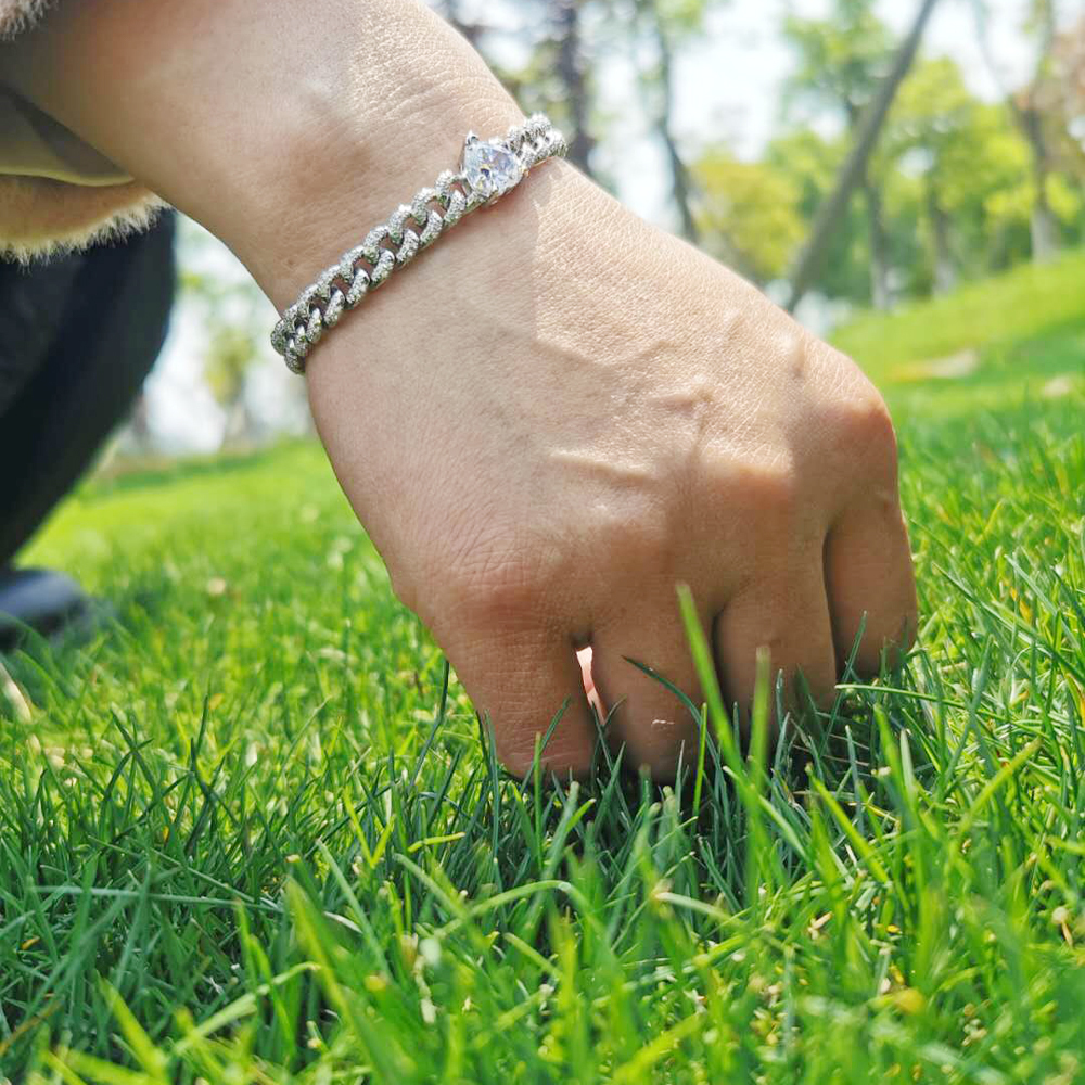 Cuban chain Link Miami Gold color Bracelet white cz paved heart charm Hip Hop Fashion Punk braclet bangle Jewelry for lady women T200423