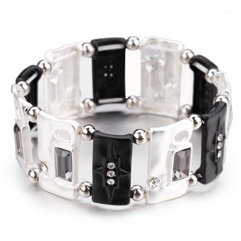ALLYES Luxury Bracelets For Women Beads Star Pattern Geometric Square Metal Charm Bracelet Female Jewelry1
ALLYES Luxury Bracelets For Women Beads Star Pattern Geometric Square Metal Charm Bracelet Female Jewelry1