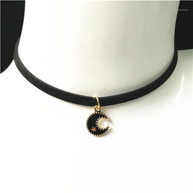 Fashion Jewelry Gothic Bijoux Wholesale Moon Choker Necklaces for Women Black Velvet Suede Leather Chain Short Collares Gifts1
Fashion Jewelry Gothic Bijoux Wholesale Moon Choker Necklaces for Women Black Velvet Suede Leather Chain Short Collares Gifts1