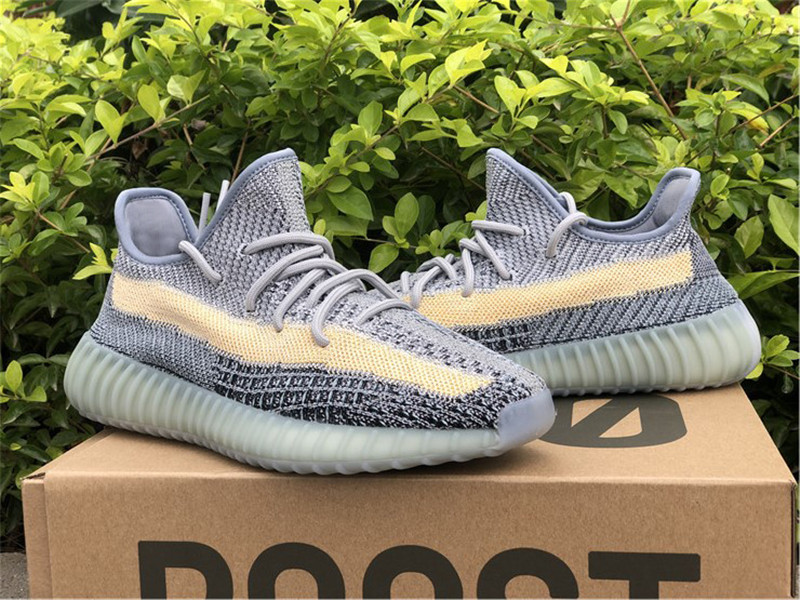 2020 Release Authentic V2 Ash Blue Zebra Core Black Red Static Cinder Reflective Kanye West Man Woman Shoes Sports Sneakers With Box
2020 Release Authentic V2 Ash Blue Zebra Core Black Red Static Cinder Reflective Kanye West Man Woman Shoes Sports Sneakers With Box