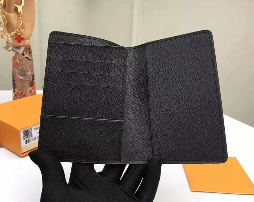 For 4 color Fashion Women men Brand bags Genuine Leather Wallets 60181 short Purse With Box dust bags gc#128, Color a : don't choose this color
For 4 color Fashion Women men Brand bags Genuine Leather Wallets 60181 short Purse With Box dust bags gc#128, Color a : don't choose this color