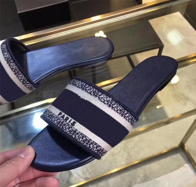 Womans Sandals Beach Slide Slippers Paris Luxury Designer Scuffs Womens Slipper Girls Flip Flops Loafers Vintage Embroidered Floral Slippers, Olive
Womans Sandals Beach Slide Slippers Paris Luxury Designer Scuffs Womens Slipper Girls Flip Flops Loafers Vintage Embroidered Floral Slippers, Olive