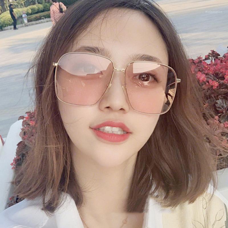 Oversized Sunglasses Women Retro Polygon Metal Large Frame Ocean Piece Face-lift Shopping Driving Hiking Camping Glasses UV4001
Oversized Sunglasses Women Retro Polygon Metal Large Frame Ocean Piece Face-lift Shopping Driving Hiking Camping Glasses UV4001