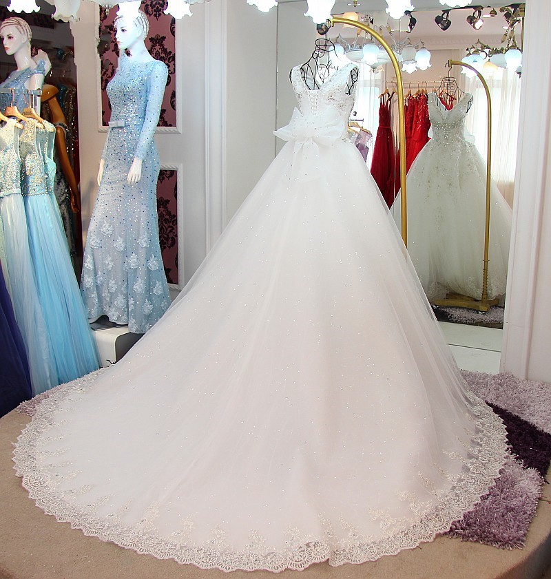 Bridal Gown Custom Made V-neck Lace Crystal Beaded Luxury Long Wedding Dresses robe de mariee Vestidos De Novia 2023 Lace Appliques