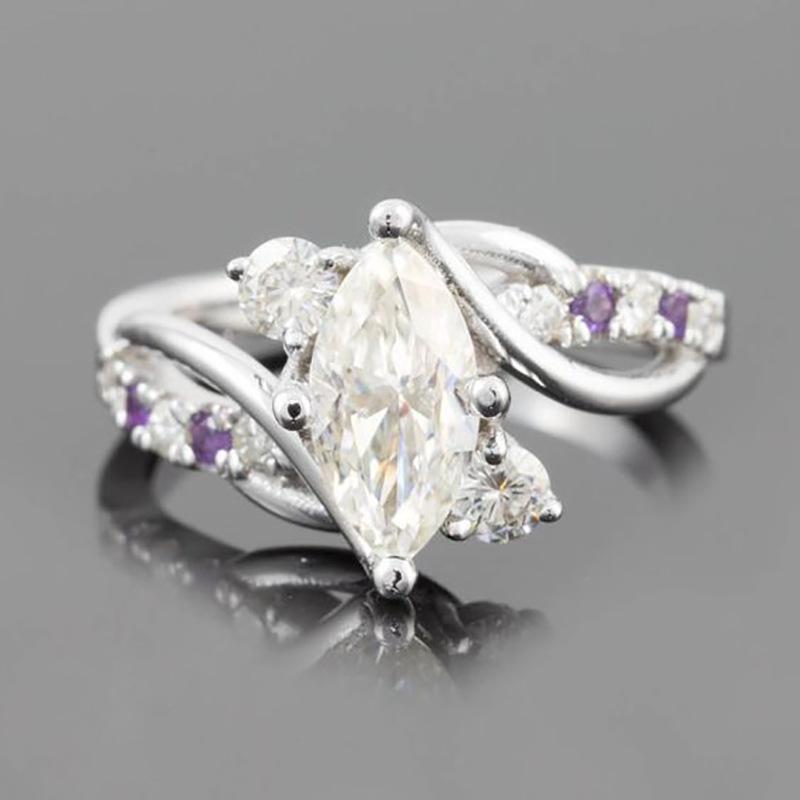 Exquisite Simple Stainless Steel Ladies Ring Fashion Rhombus Zircon Rhinestone Silver Color Plated Women's Ring Wedding Jewelry
Exquisite Simple Stainless Steel Ladies Ring Fashion Rhombus Zircon Rhinestone Silver Color Plated Women's Ring Wedding Jewelry