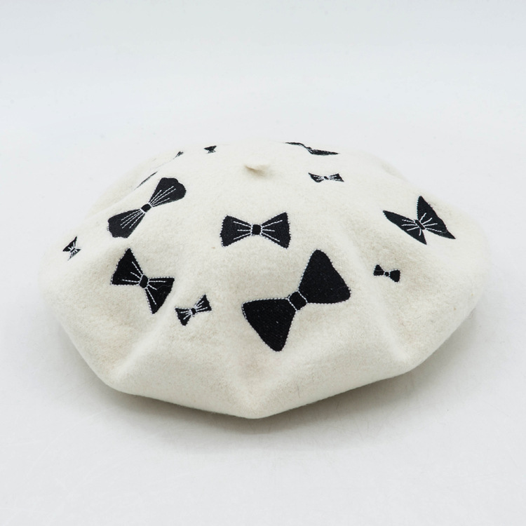 Berets European And American Bow Embroidery Winter Wool Beret Painter Hat Ladies Casual Joker Bud, White
Berets European And American Bow Embroidery Winter Wool Beret Painter Hat Ladies Casual Joker Bud, White