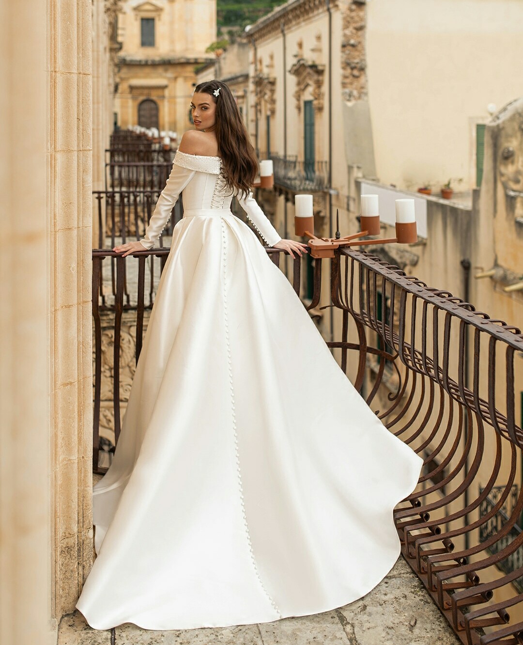 Elegant Satin Mermaid Wedding Dresses Pearls Beading Off Shoulder Long Sleeve Bridal Gowns Lace Up Back robes de mariée
