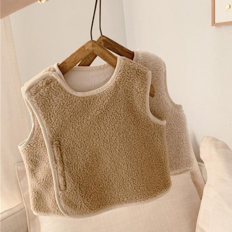 2021 New Winter Girl's Casual Warm Vest Coat Children Outwear Sleeveless Jackets Baby Kids Polar Fleece Soft Waistcoats Bya1, 20758khaki
2021 New Winter Girl's Casual Warm Vest Coat Children Outwear Sleeveless Jackets Baby Kids Polar Fleece Soft Waistcoats Bya1, 20758khaki