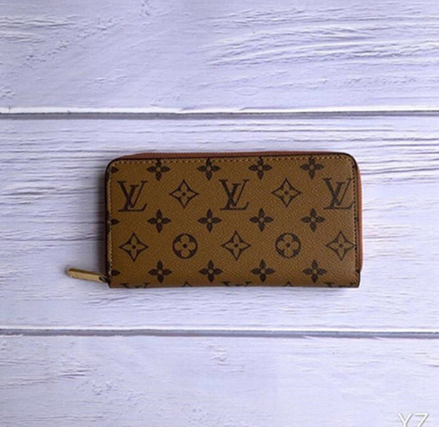 013 2021 wallet Women's Wallet Zipper Bag Female Designer Wallet Purse Fashion Card Holder Pocket Long Women Bag 2021A, No box
013 2021 wallet Women's Wallet Zipper Bag Female Designer Wallet Purse Fashion Card Holder Pocket Long Women Bag 2021A, No box