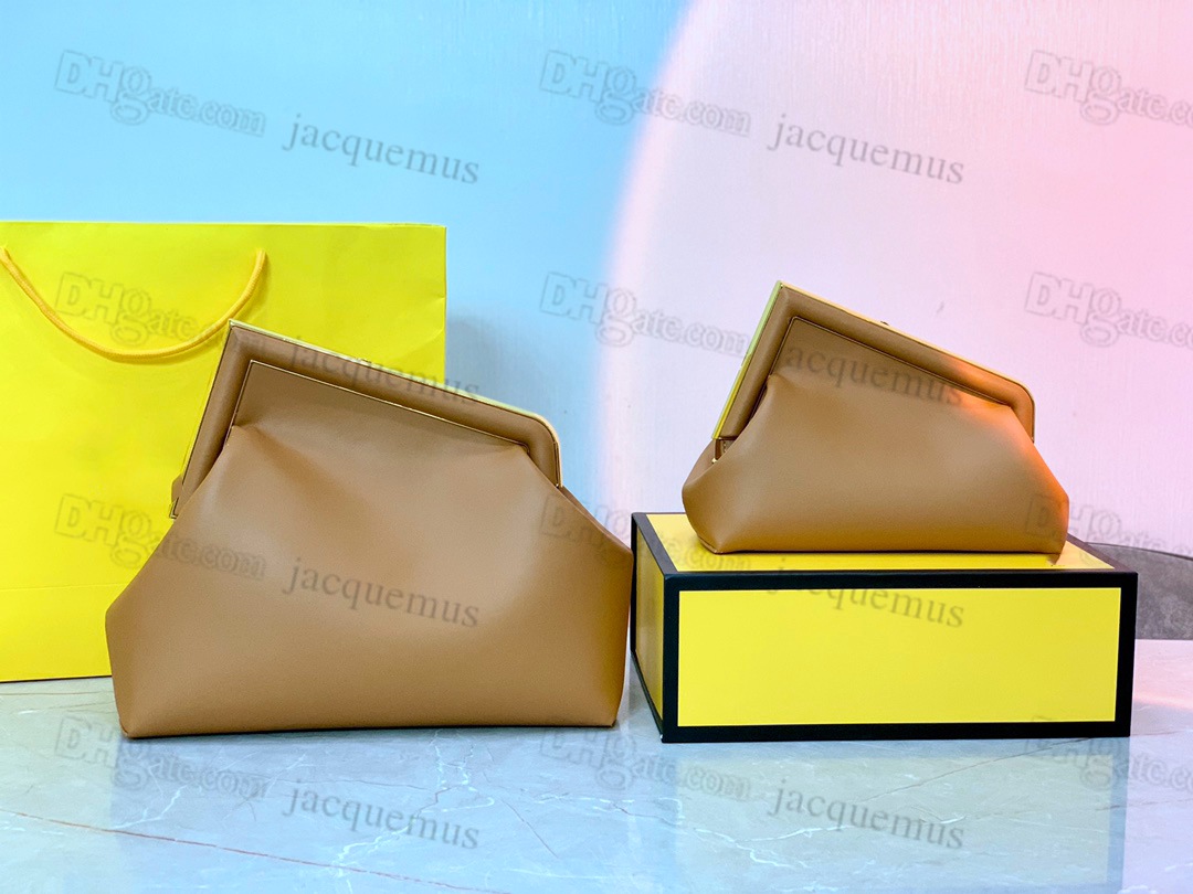 2022 Luxury Designer Handbags first Clutch Bag Metal Hemming Genuine Leather FF women handbag Ladies Single Shoulder Messenger Evening Bags fclasp totes purses, I need see other product
2022 Luxury Designer Handbags first Clutch Bag Metal Hemming Genuine Leather FF women handbag Ladies Single Shoulder Messenger Evening Bags fclasp totes purses, I need see other product