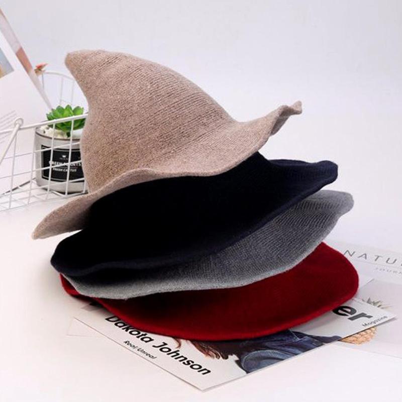 1pc Modern Halloween Witch Hat Fashionable Sheep Woolen Hat Female Witch Knitted Party Halloween Autumnwinter Hallo F4O4, Black
1pc Modern Halloween Witch Hat Fashionable Sheep Woolen Hat Female Witch Knitted Party Halloween Autumnwinter Hallo F4O4, Black
