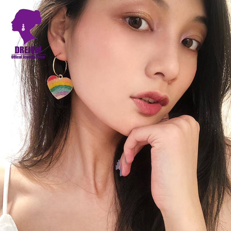 DREJEW Big Rainbow Lover Heart Smile Flower Statement Hoop Earrings Korean Cute Prints Daily Fashion Party Circle Earrings Women
DREJEW Big Rainbow Lover Heart Smile Flower Statement Hoop Earrings Korean Cute Prints Daily Fashion Party Circle Earrings Women